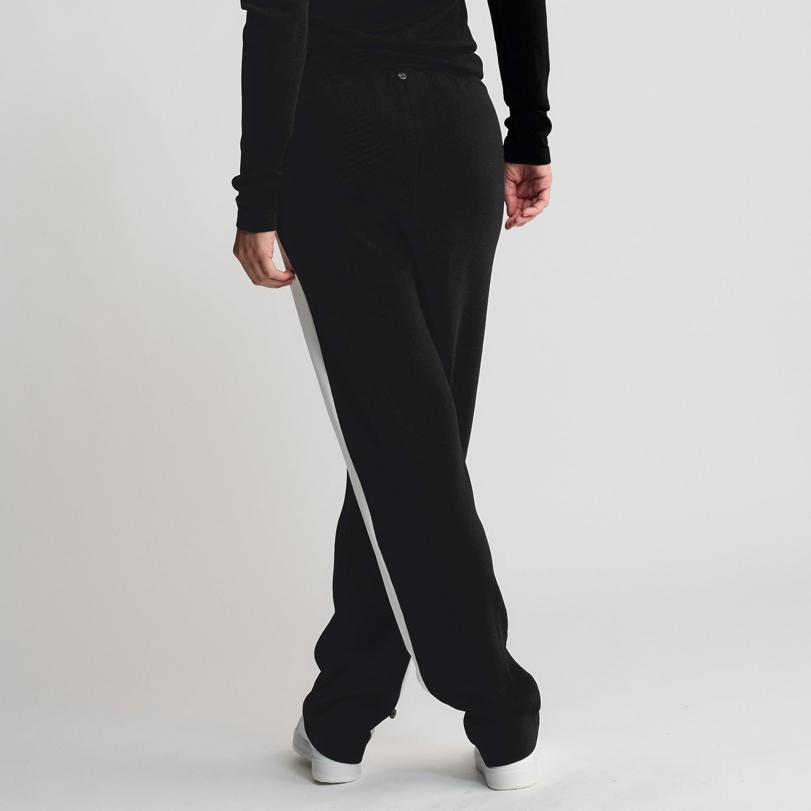 Base Layer Wide Leg Trouser | Black