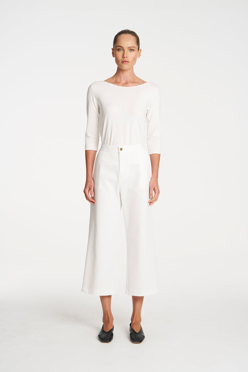 Relaxed Boat Neck | White