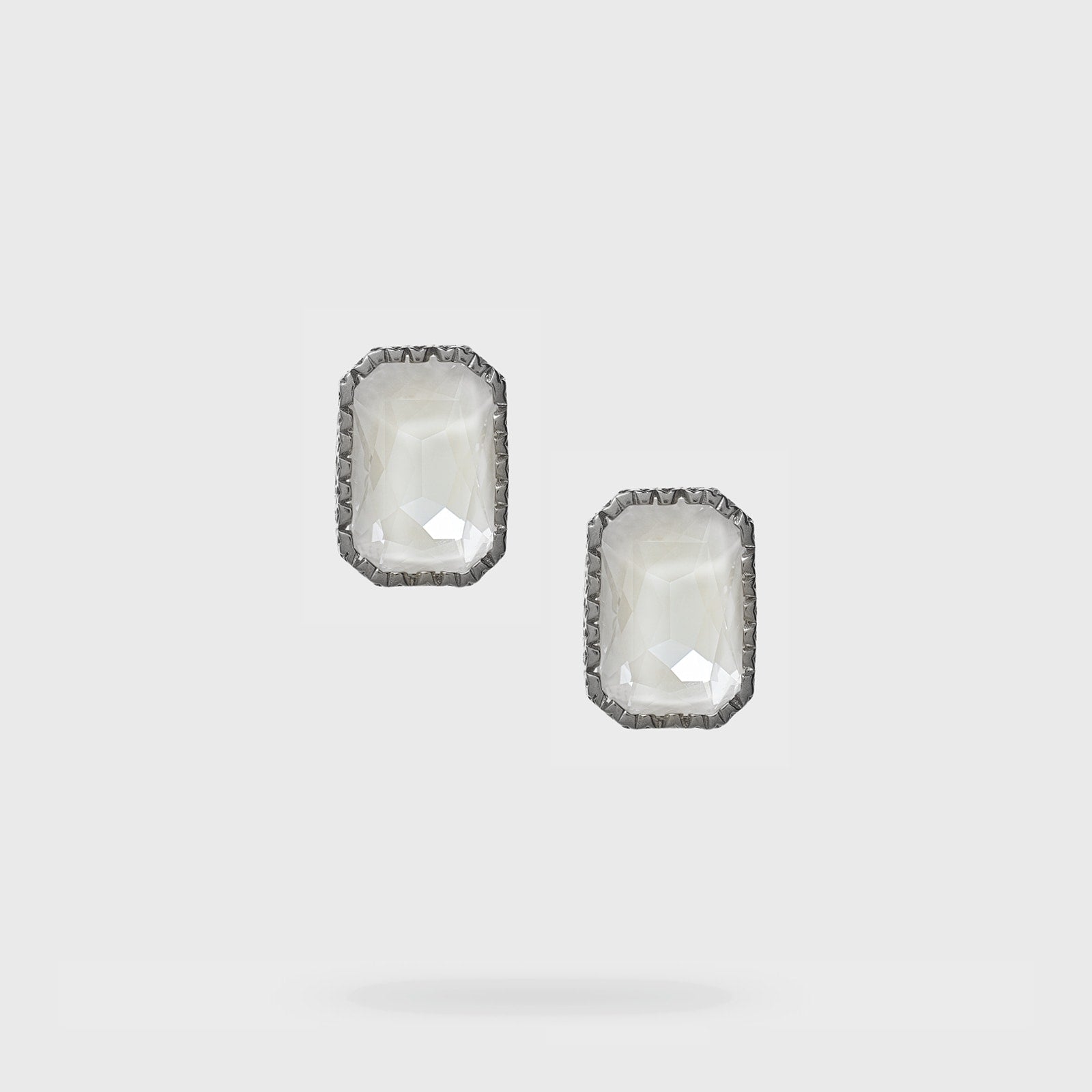 Lover Earring | Linen and Gunmetal